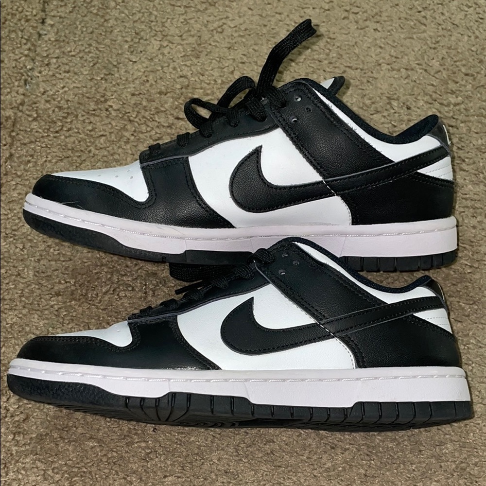 Nike Panda Dunks